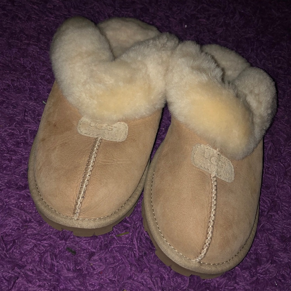 Ugg  slippers